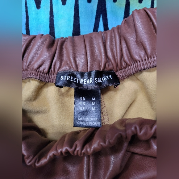 Streetwear Society - Chic Faux Leather High-Waist Pants - Picture 6 of 7